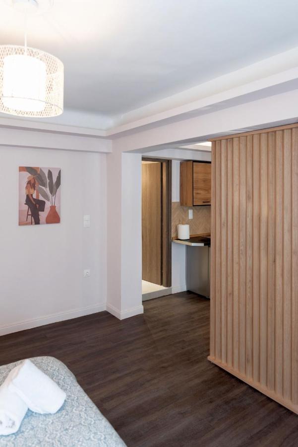 Niki Athens Suites - Cosy Suite In The Historical Center Of Афины Экстерьер фото